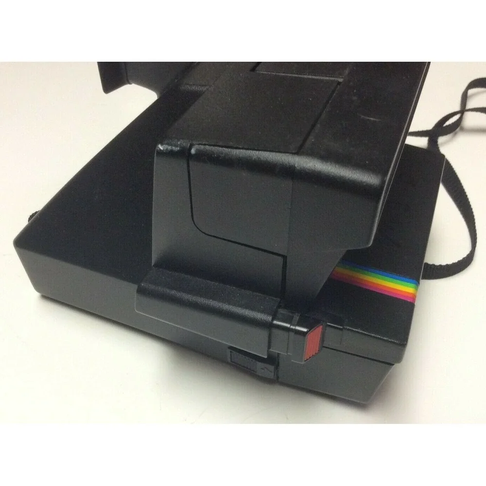 Collectible Polaroid One step 600 Land Camera, rainbow, good condition - T1125
